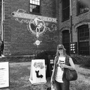 Meet your Posher, Jennifer